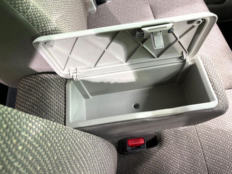 2016 Daihatsu Tanto DBA-LA600S (UW-6a94f11e766ed)[28]