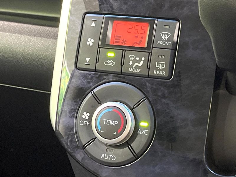 2017 Daihatsu Tanto DBA-LA600S (UW-6a94f1214c663)[25]