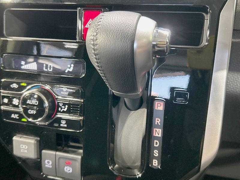 2023 Toyota Roomy 5BA-M900A (UW-6a94f15a4f1bb)[27]