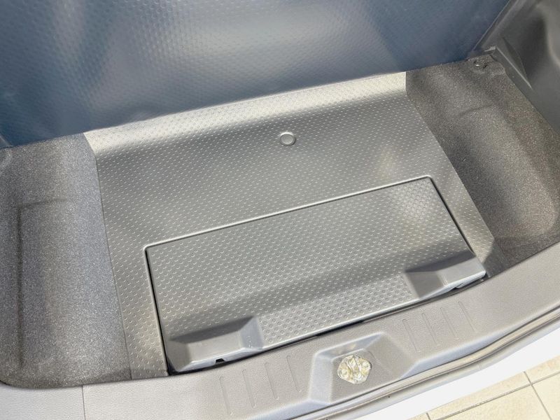 2023 Toyota Roomy 5BA-M900A (UW-6a94f15a4f1bb)[14]