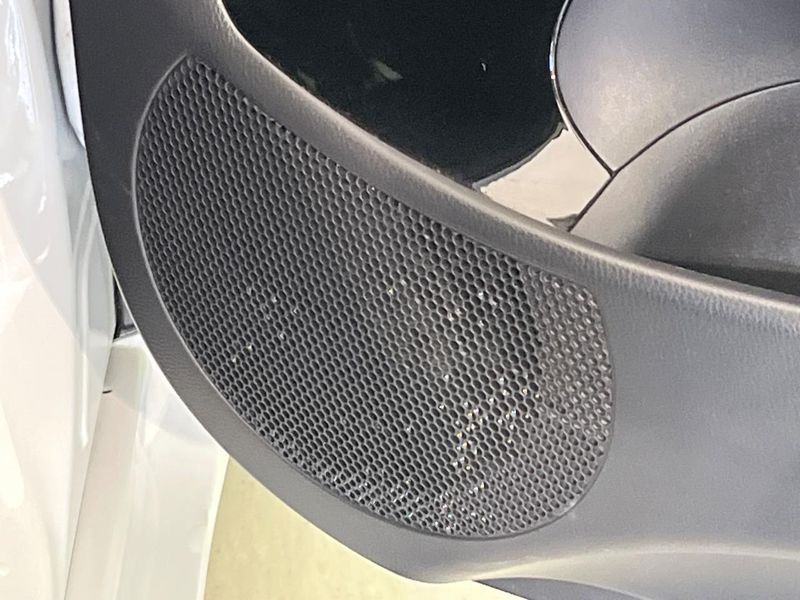 2021 Toyota Aqua 6AA-MXPK11 (UW-6a94f1f90f057)[28]