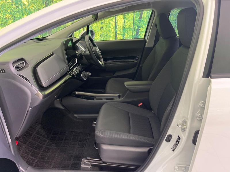2021 Toyota Aqua 6AA-MXPK11 (UW-6a94f1f90f057)[14]
