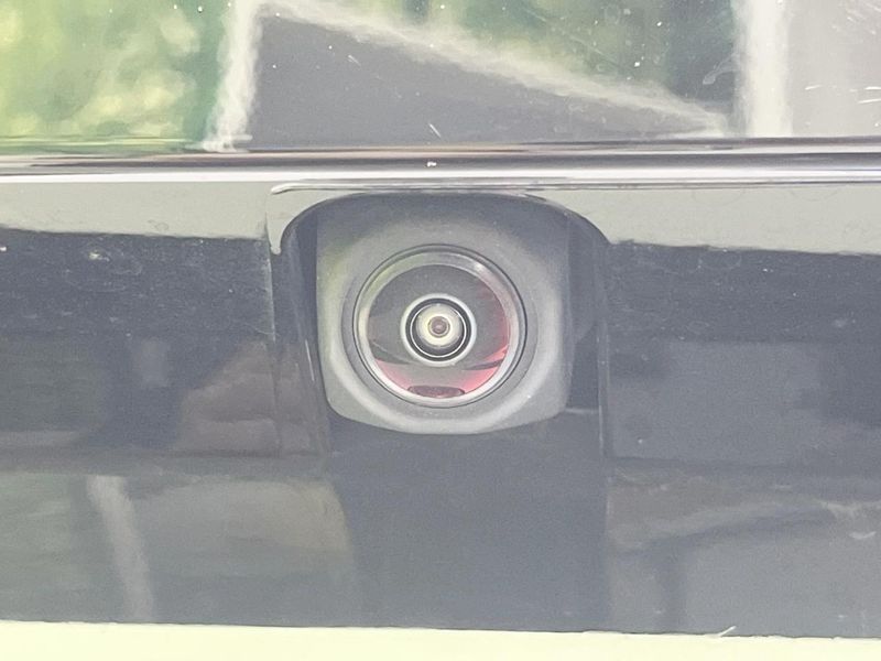 2023 Toyota Sienta 6AA-MXPL10G (UW-6a94f1fb5373d)[17]