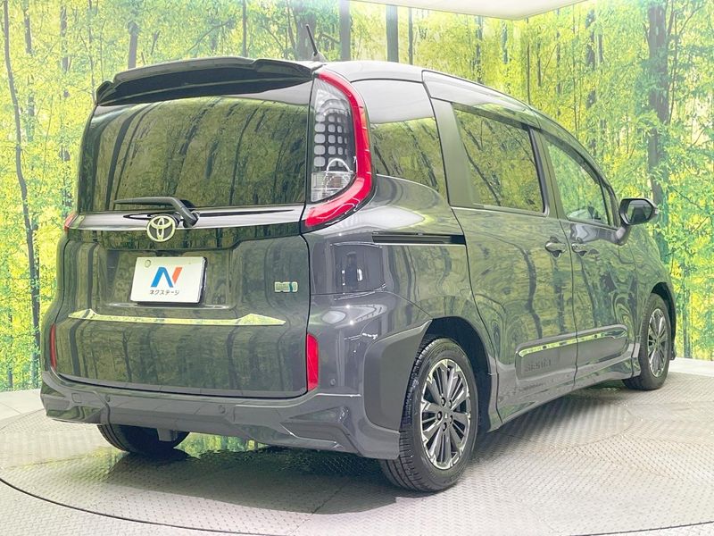 2023 Toyota Sienta 6AA-MXPL10G (UW-6a94f1fb5373d)[12]
