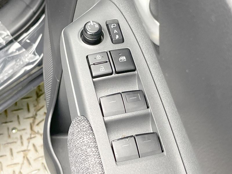 2023 Toyota Sienta 6AA-MXPL10G (UW-6a94f1fb5373d)[22]