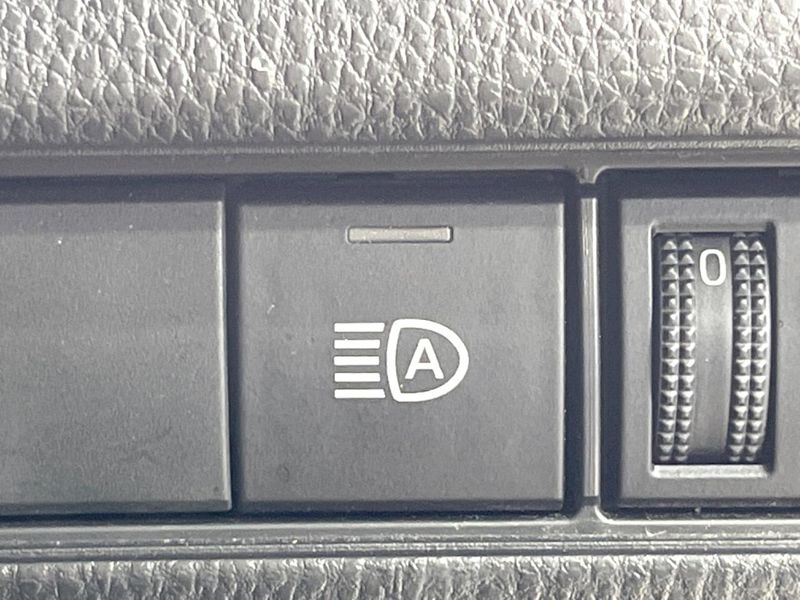 2023 Toyota Prius 6AA-MXWH60 (UW-6a94f211a950f)[6]