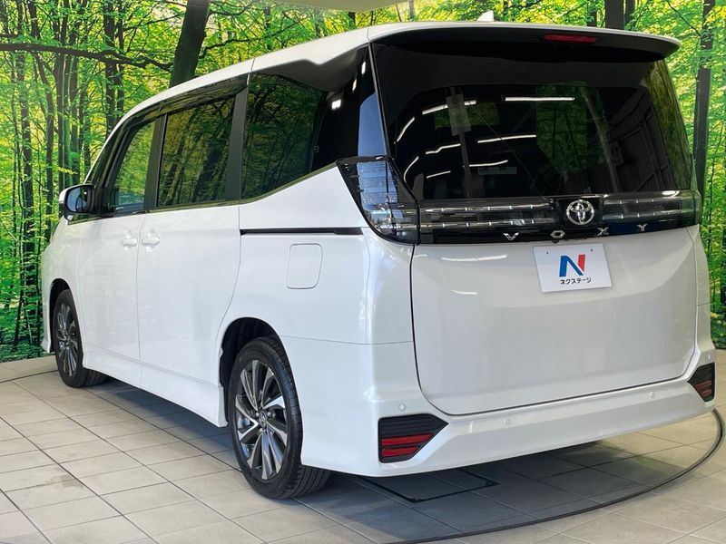 2023 Toyota Voxy 6BA-MZRA90W (UW-6a94f21f5ebd9)[9]