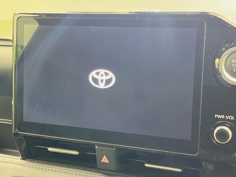 2023 Toyota Voxy 6BA-MZRA90W (UW-6a94f222d3d10)[21]