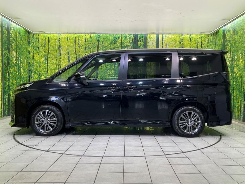 2024 Toyota Voxy 6BA-MZRA90W (UW-6a94f22599baf)[20]