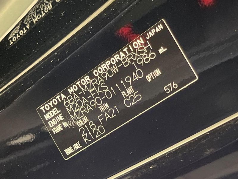2024 Toyota Voxy 6BA-MZRA90W (UW-6a94f22599baf)[1]