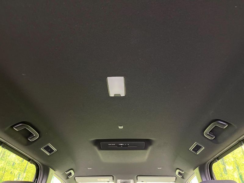 2024 Toyota Voxy 6BA-MZRA90W (UW-6a94f22599baf)[17]