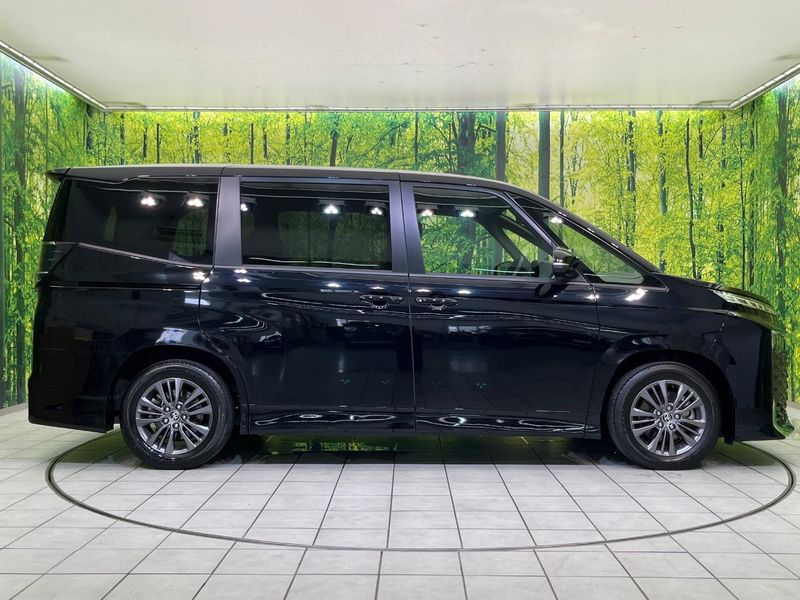 2024 Toyota Voxy 6BA-MZRA90W (UW-6a94f22599baf)[24]