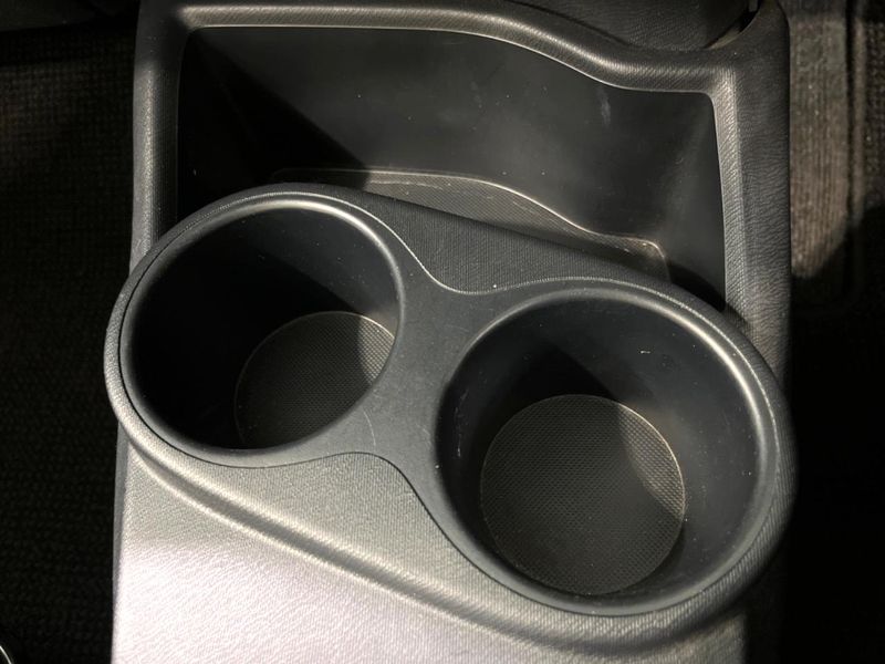 2013 Toyota Aqua DAA-NHP10 (UW-6a94f22f4ba43)[26]