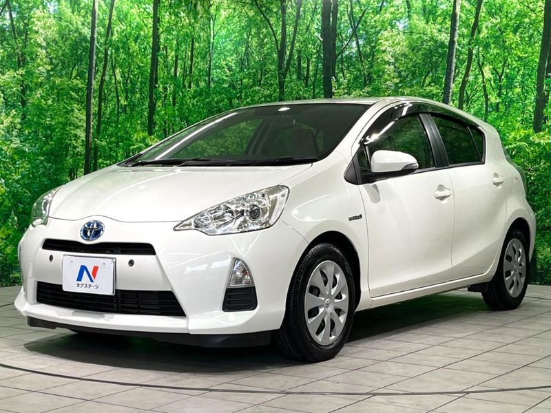 2013 Toyota Aqua DAA-NHP10 (UW-6a94f22f4ba43)[4]