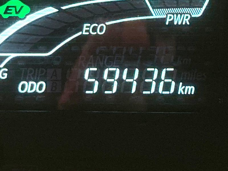 2014 Toyota Aqua DAA-NHP10 (UW-6a94f23872cb3)[2]