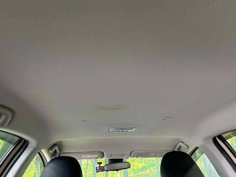 2017 Toyota Aqua DAA-NHP10H (UW-6a94f23d666ec)[25]
