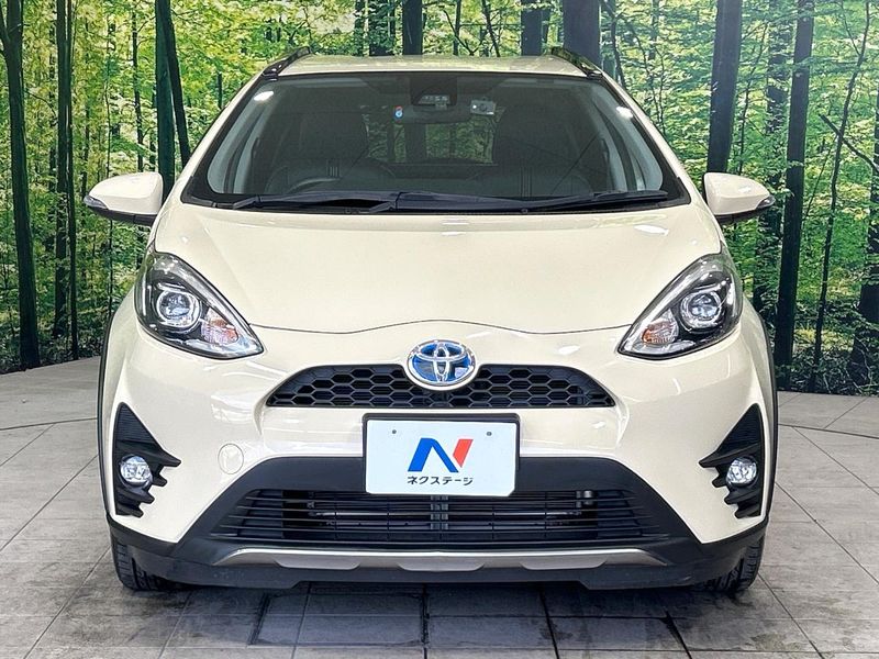 2017 Toyota Aqua DAA-NHP10H (UW-6a94f23d666ec)[11]