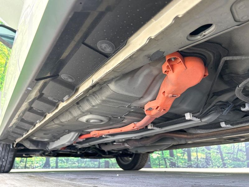 2017 Toyota Aqua DAA-NHP10H (UW-6a94f23d666ec)[24]
