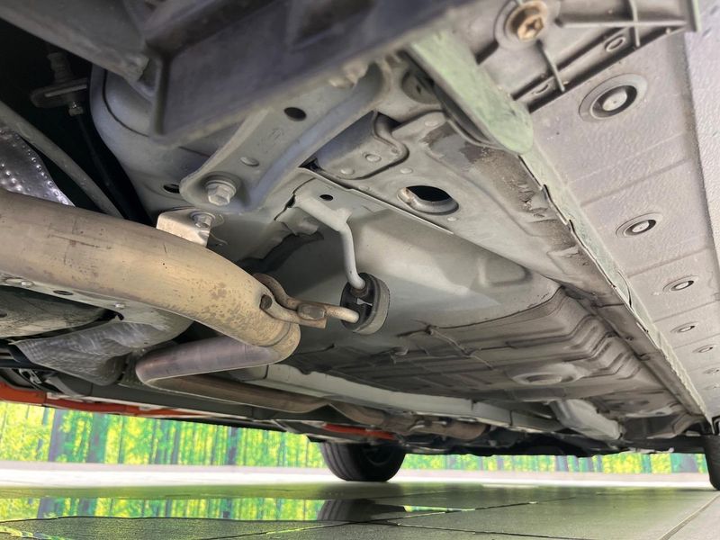 2019 Toyota Aqua DAA-NHP10 (UW-6a94f240add0d)[12]