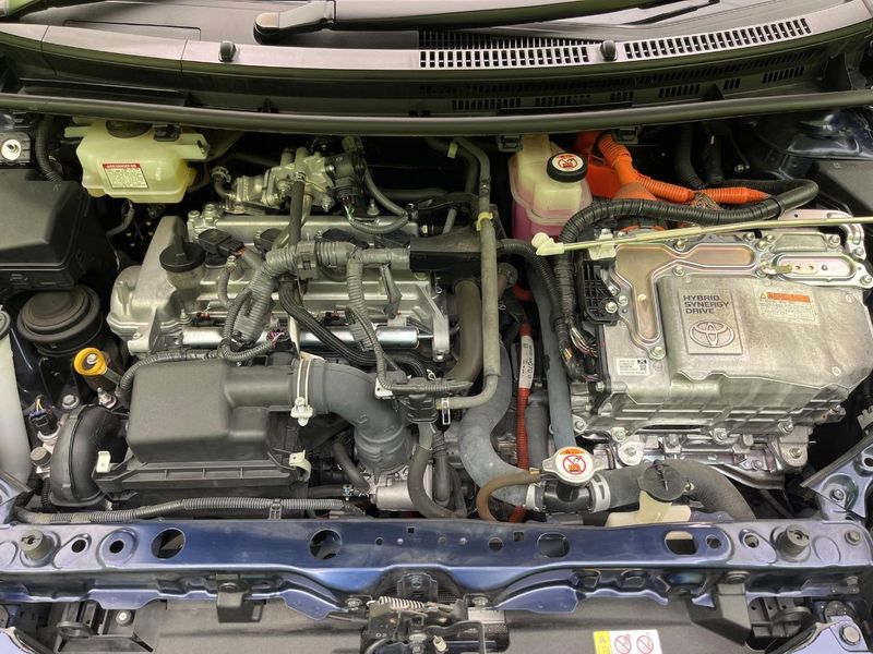 2019 Toyota Aqua DAA-NHP10 (UW-6a94f240add0d)[4]
