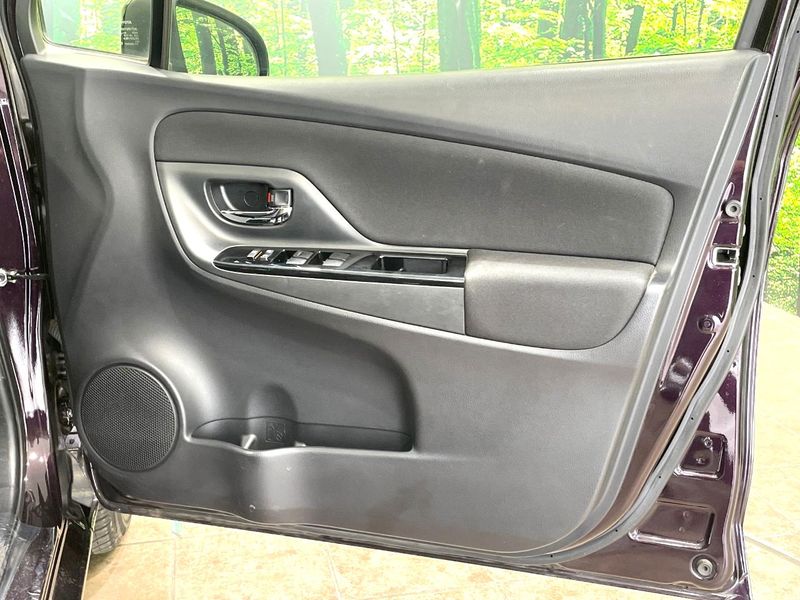 2018 Toyota Vitz DAA-NHP130 (UW-6a94f24177e74)[7]