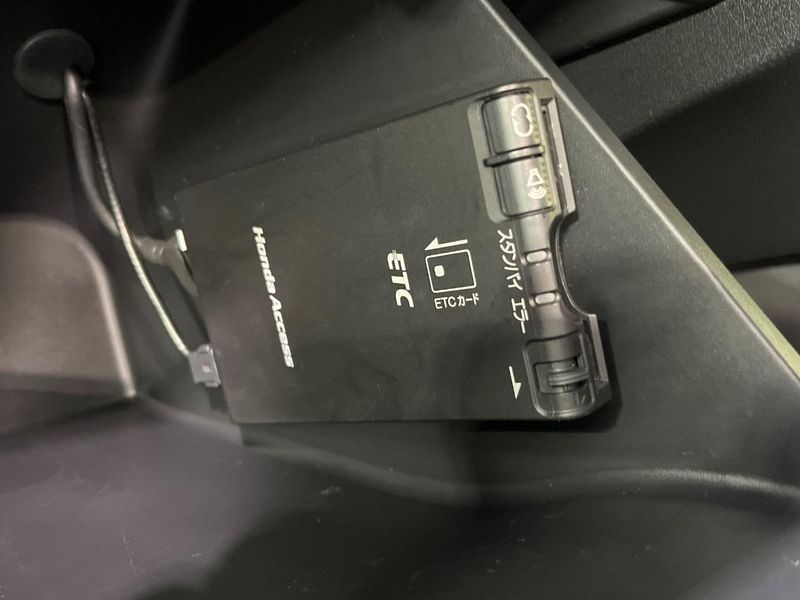 2015 Honda Vezel DAA-RU3 (UW-6a94f2675d932)[8]