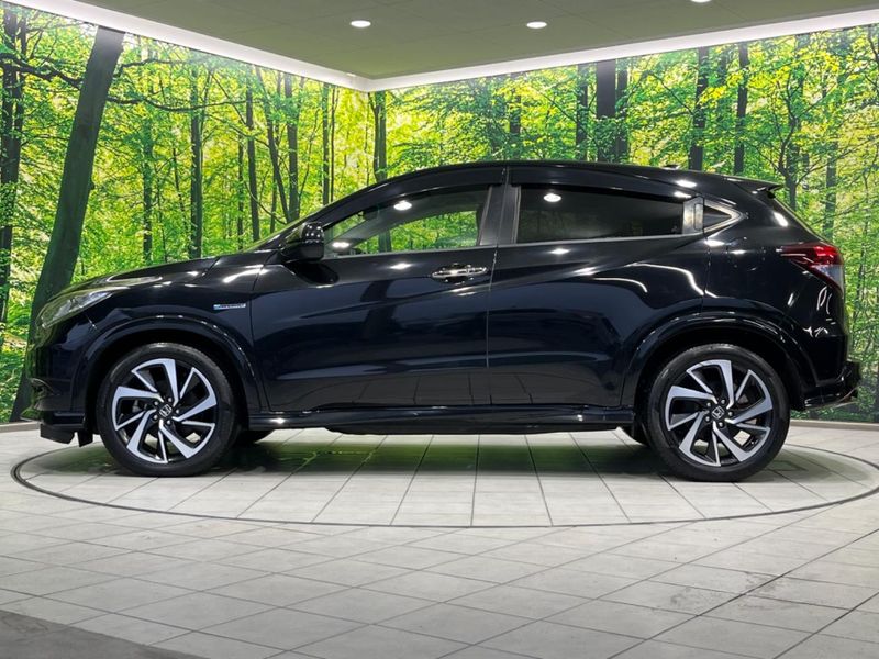 2017 Honda Vezel DAA-RU3 (UW-6a94f26ab4569)[22]