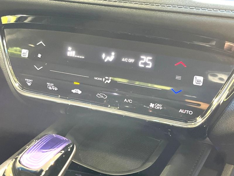 2014 Honda Vezel DAA-RU4 (UW-6a94f26d4d6d7)[16]