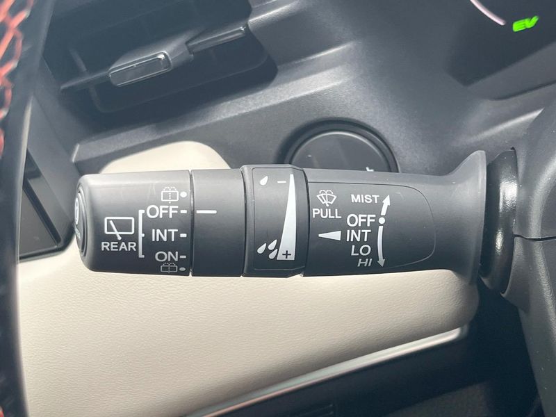 2021 Honda Vezel 6AA-RV5 (UW-6a94f2711cc3a)[7]