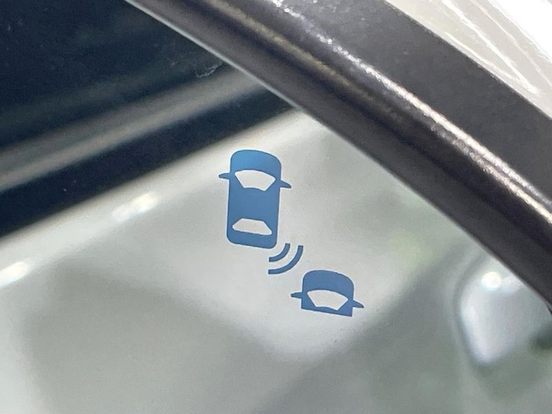 2021 Honda Vezel 6AA-RV5 (UW-6a94f27135fd7)[14]