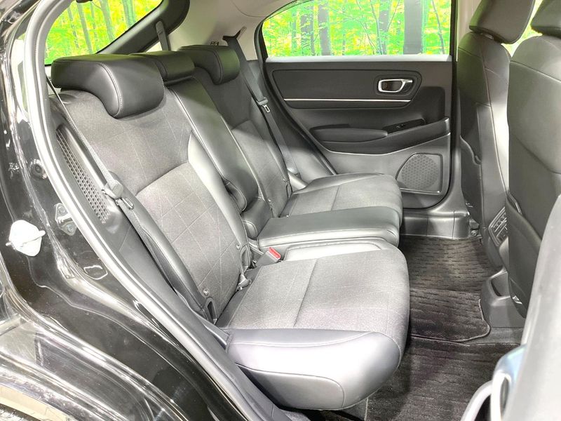 2021 Honda Vezel 6AA-RV5 (UW-6a94f2725bb6f)[18]