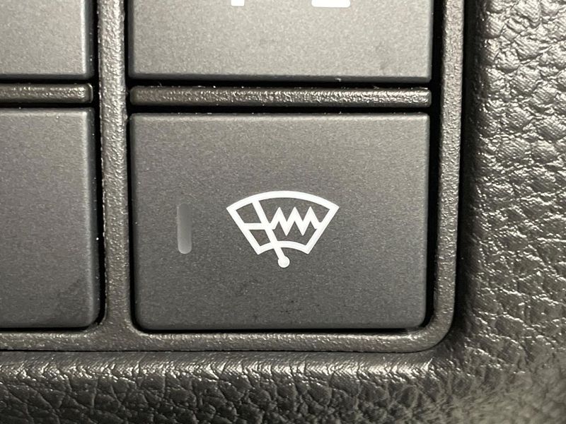 2022 Honda Vezel 6AA-RV5 (UW-6a94f2743f615)[23]