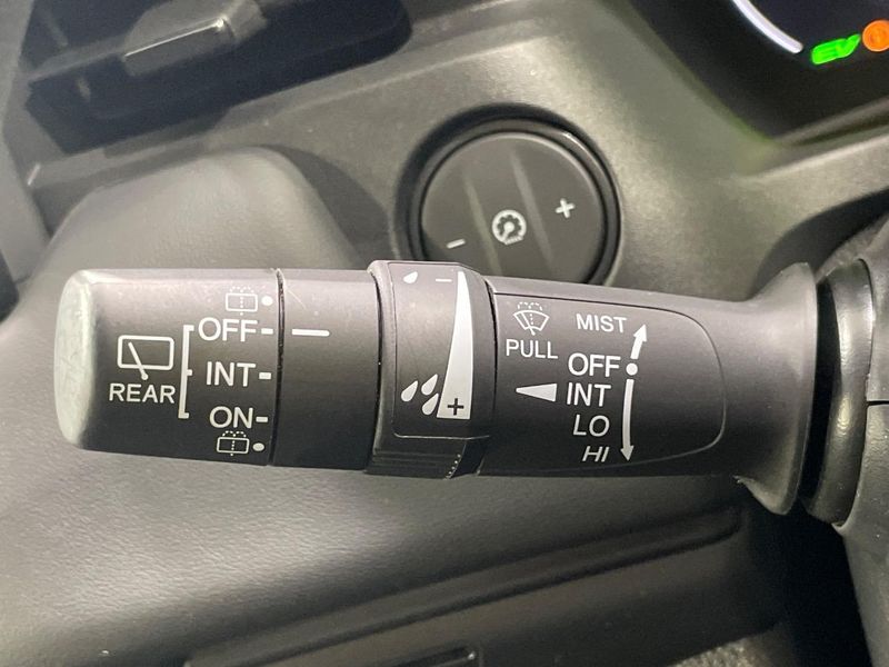2023 Honda Vezel 6AA-RV5 (UW-6a94f276ba9dd)[15]