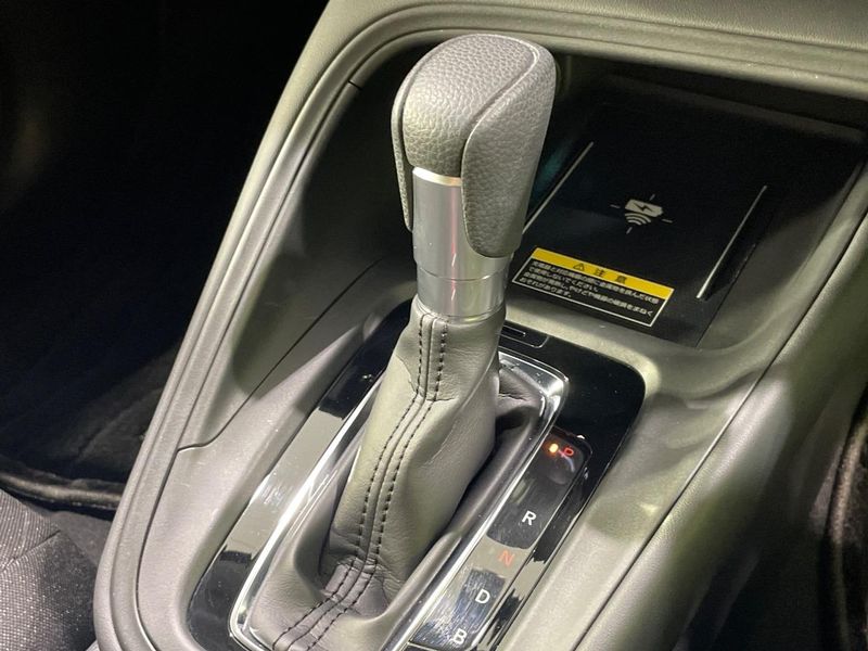 2023 Honda Vezel 6AA-RV5 (UW-6a94f276ba9dd)[24]
