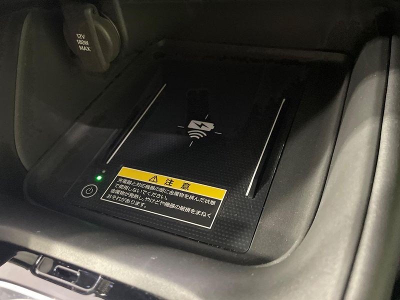 2023 Honda Vezel 6AA-RV5 (UW-6a94f276ba9dd)[22]