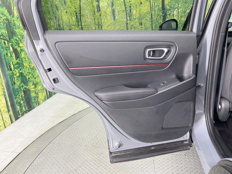 2026 Honda Vezel 6AA-RV5 (UW-6a94f27c046bc)[28]