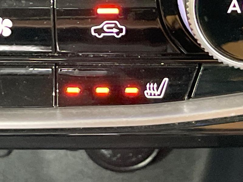 2019 Subaru Forester 5AA-SKE (UW-6a94f29372e87)[26]