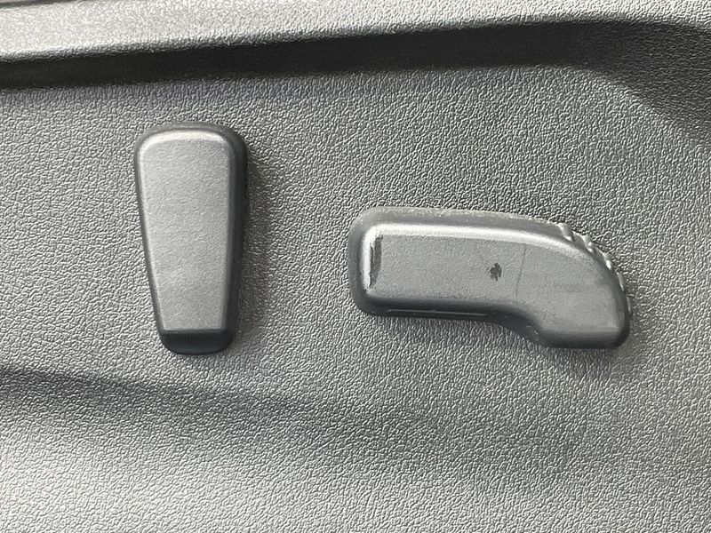 2019 Subaru Forester 5AA-SKE (UW-6a94f29372e87)[9]