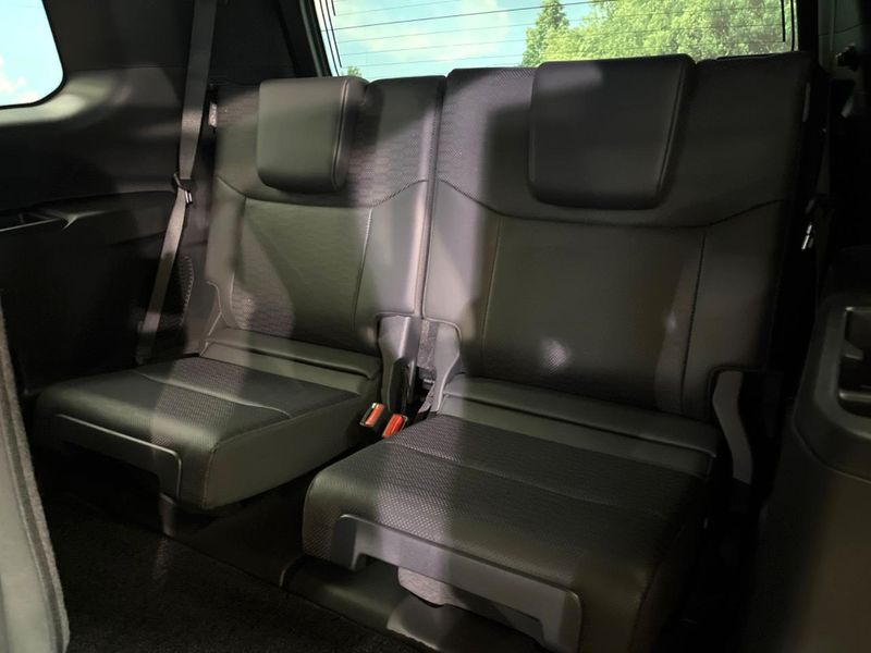 2025 Toyota Land Cruiser 250 3BA-TRJ250W (UW-6a94f2ae8e98b)[11]