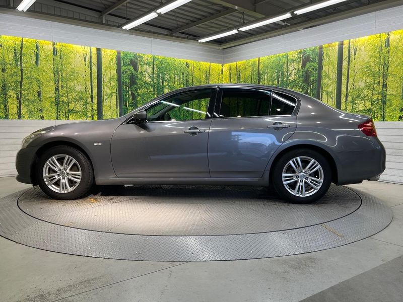 2012 Nissan Skyline DBA-V36 (UW-6a94f2b3f0c51)[13]