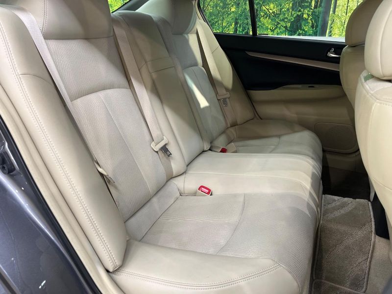 2012 Nissan Skyline DBA-V36 (UW-6a94f2b3f0c51)[28]