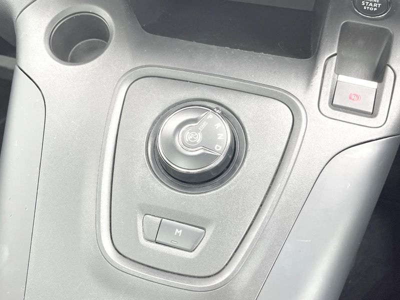 2022 Citroen Berlingo 3DA-K9CYH01 (UW-6a94f2c27691e)[8]