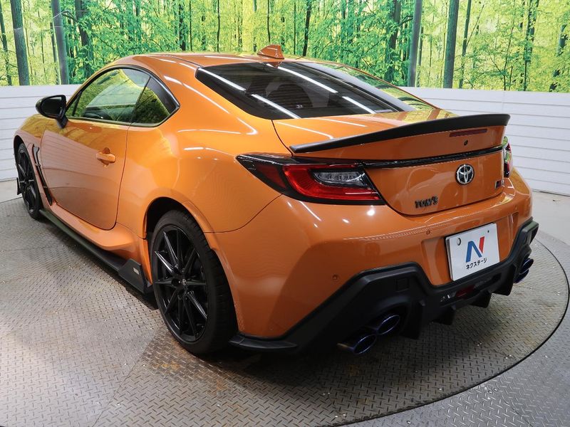2023 Toyota GR86 3BA-ZN8 (UW-6a94f2ef33d01)[15]