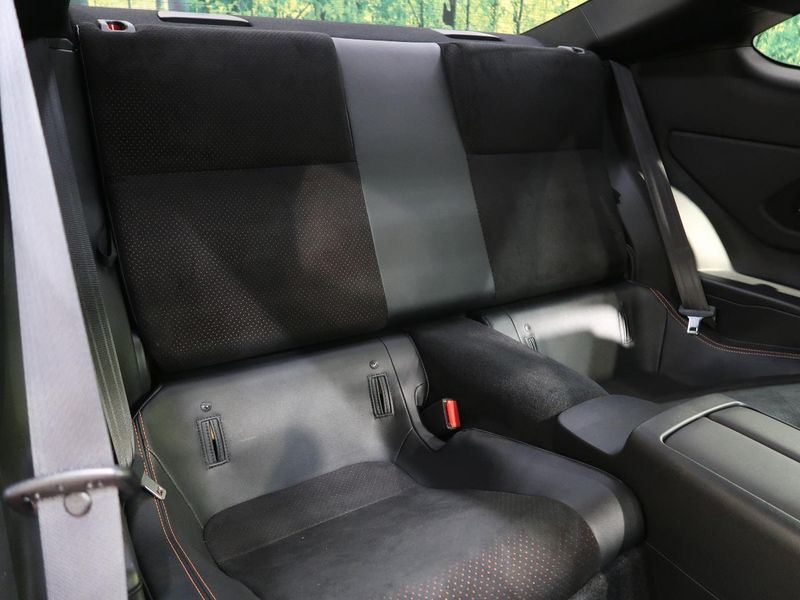2023 Toyota GR86 3BA-ZN8 (UW-6a94f2ef33d01)[28]