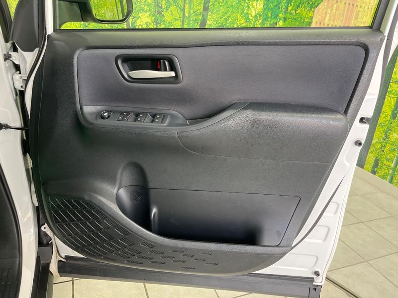 2014 Toyota Noah DBA-ZRR80W (UW-6a94f2f1602b3)[27]