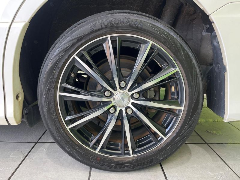 2014 Toyota Noah DBA-ZRR80W (UW-6a94f2f1602b3)[7]