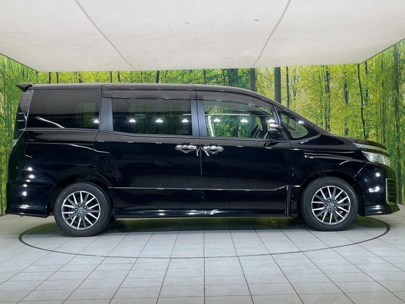 2015 Toyota Voxy DBA-ZRR80W (UW-6a94f2f365d34)[24]