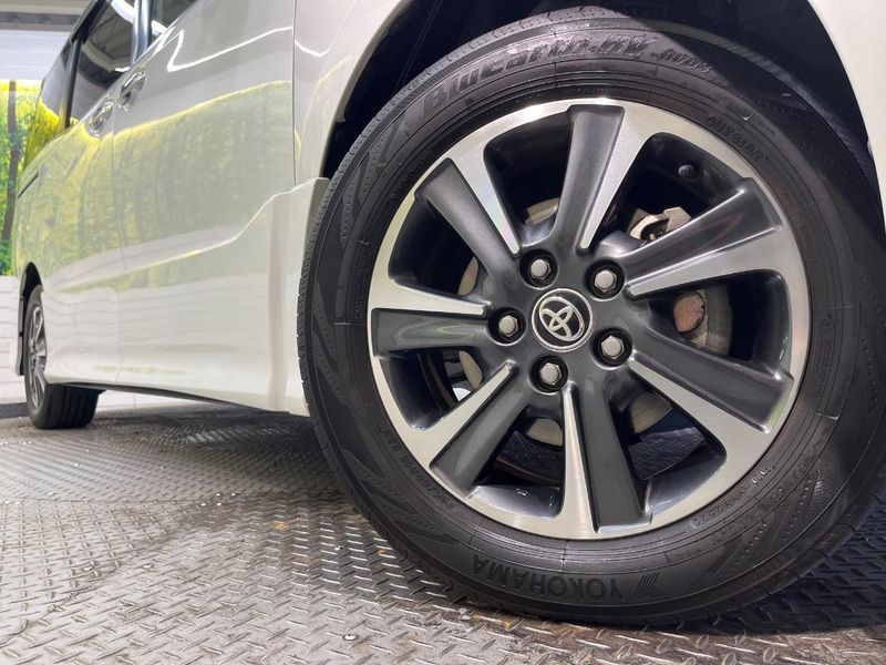 2019 Toyota Voxy DBA-ZRR80W (UW-6a94f2fcd7b92)[5]