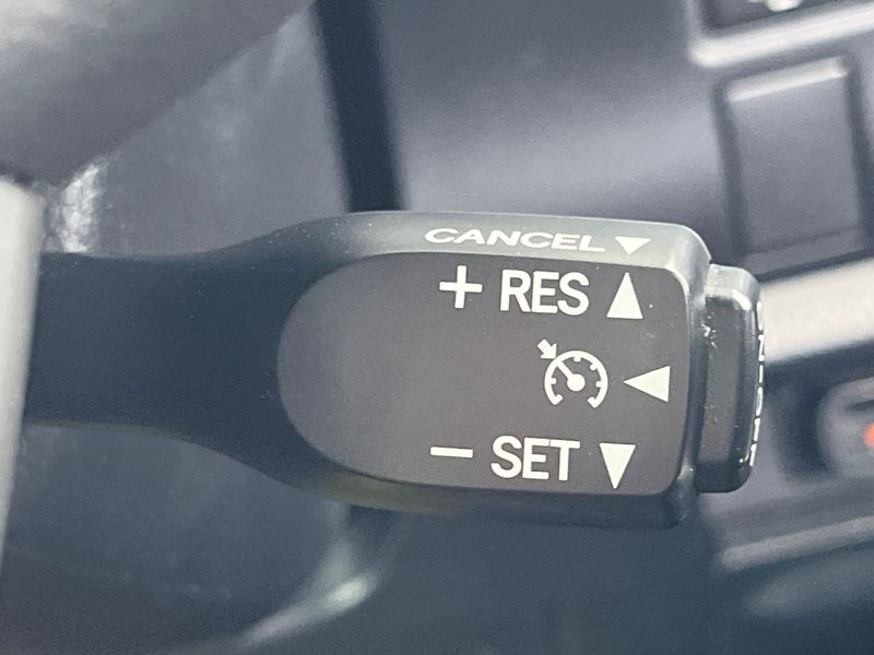 2019 Toyota Voxy DBA-ZRR80W (UW-6a94f2fd36330)[15]