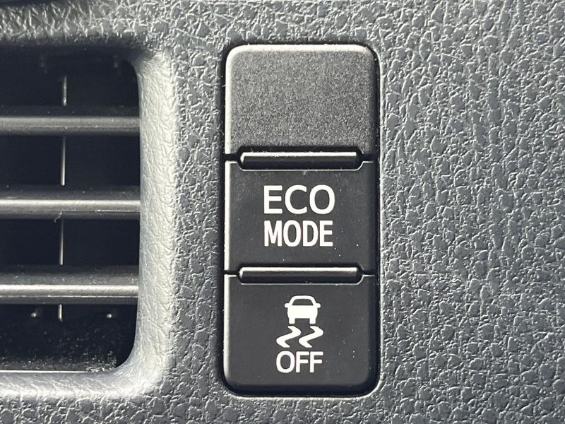 2019 Toyota Voxy DBA-ZRR80W (UW-6a94f2fd36330)[21]